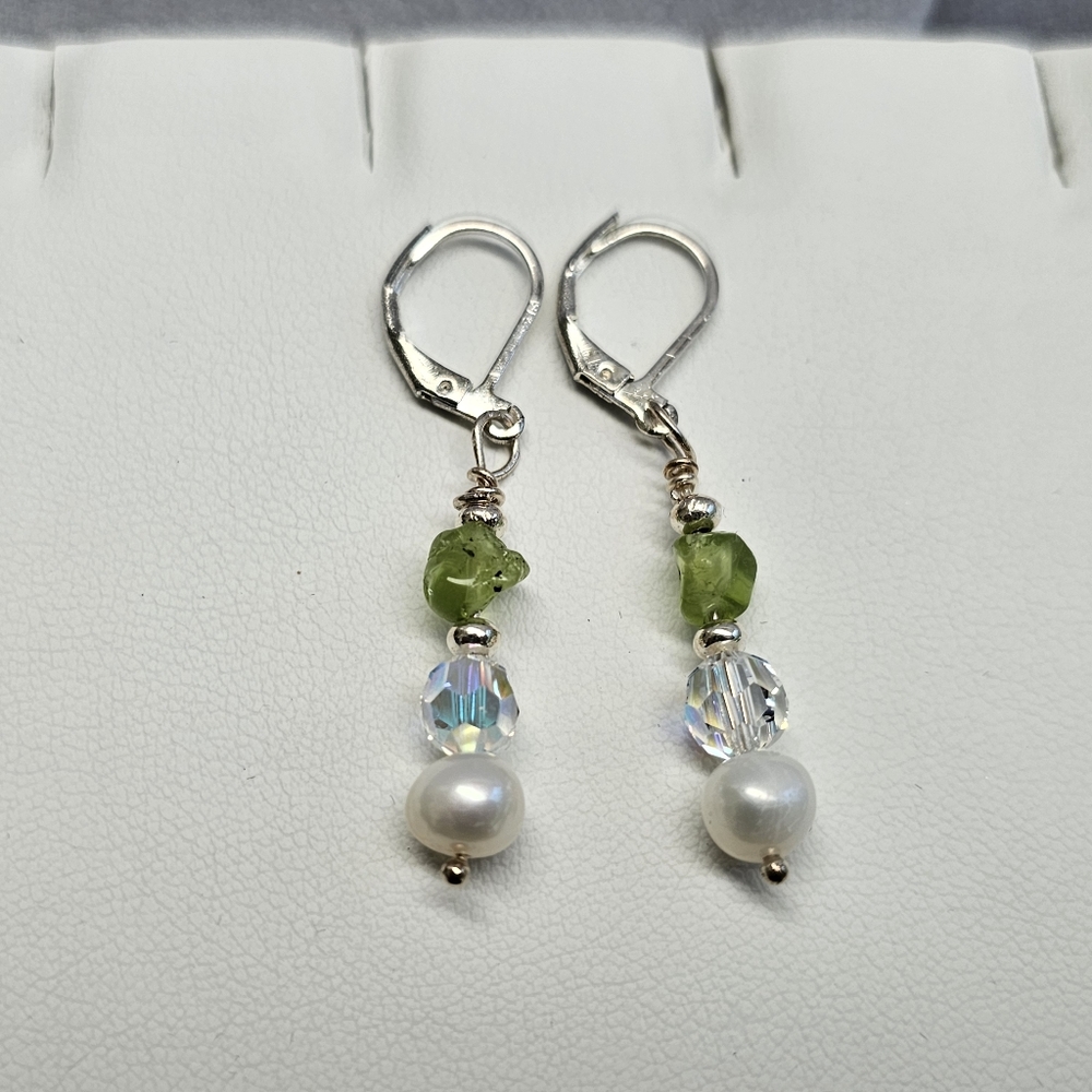 SET! Lia Sophia Necklace with 925 Peridot & Pearl Earrings and Ring - Picture 3 of 16